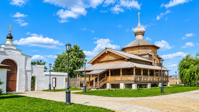 Деревянная Троицкая церковь